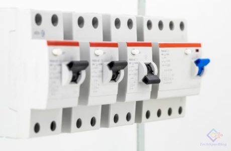 Moulded Case Circuit Breakers